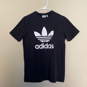 Adidas Classic Tee (faded)